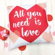 Подушки ко дню святого Валентина. Печать на подушках для любимых и род